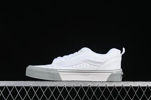 All categories Vans Vans series Vans Low Vans low-top Vans Knu Skool Vans low-top retro casual fat bread shoes VN0009QCBUH